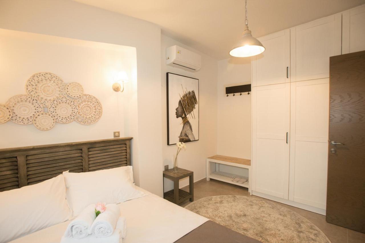 Dolphin Villa Peraia  ภายนอก รูปภาพ